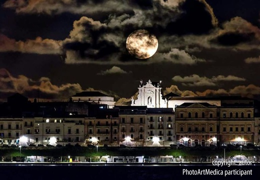 Full moon in Ortigia - Pełnia księżyca w Ortigii