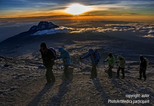 Trek to Kilimanjaro - Wędrówka na Kilimandżaro