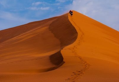 Zdobywanie wydmy - Conquering the dunes